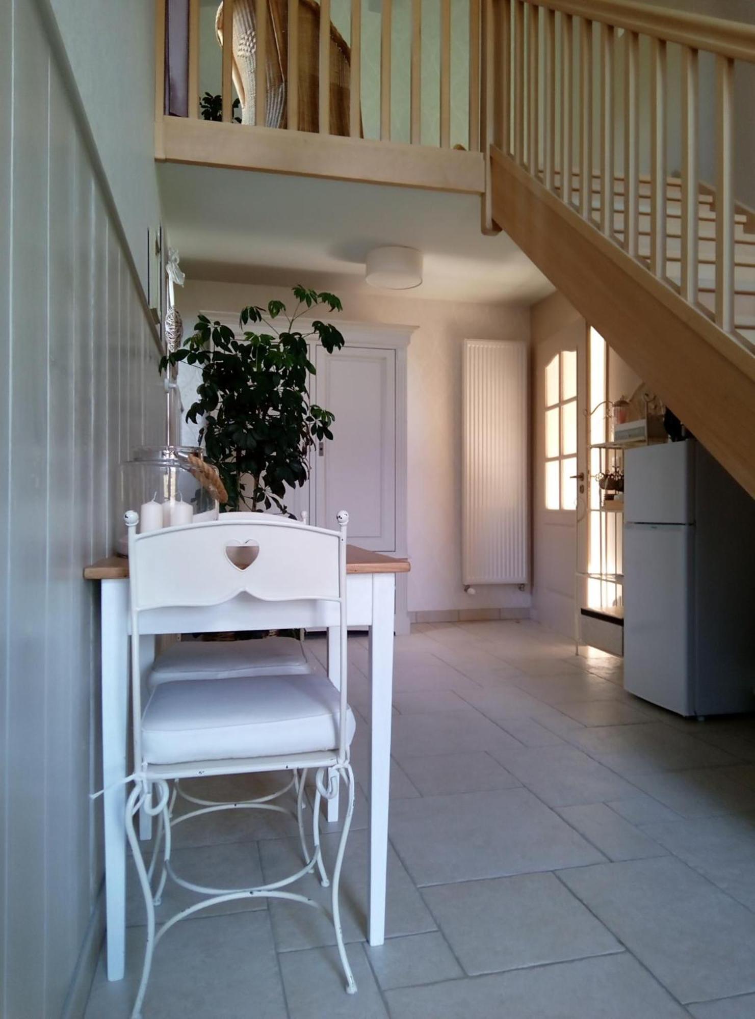 Le Repos Coquelicot Bed & Breakfast Montillot ภายนอก รูปภาพ